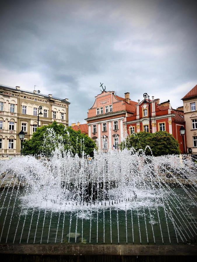 Art Mieszkanie Blisko Dworca Pkp Walbrzych Miasto Exterior foto